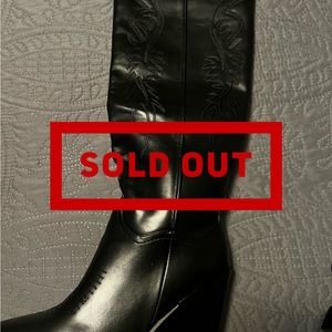 Black cat cowboy boots